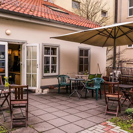 Labyrinth Hostel Weimar-3